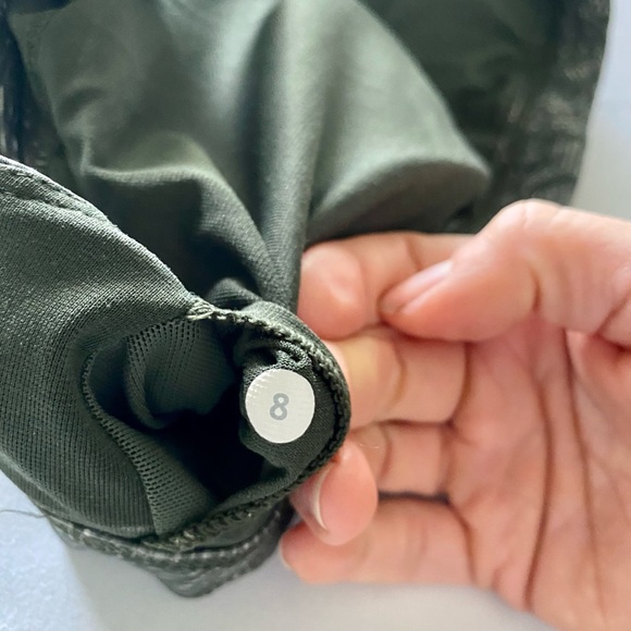 Lululemon green geometric palm leaf sports bra, size 8 - Picture 2 of 4